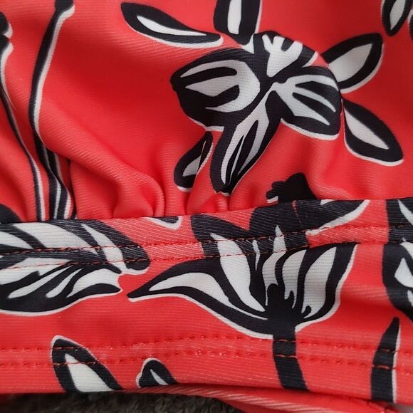 Yonique 2 pc tank and bikini top Sz L NWT - Picture 9 of 10